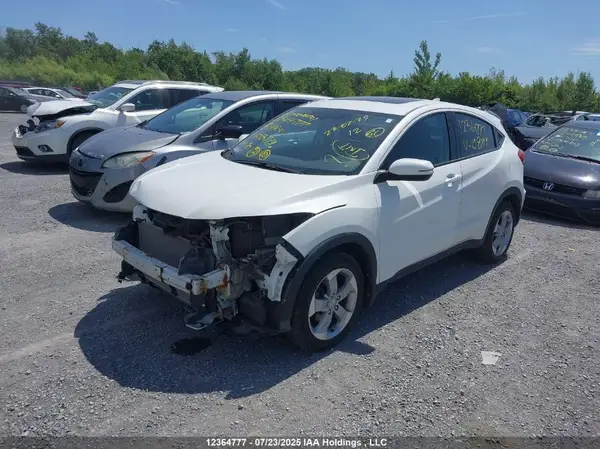 3CZRU6H57JM108719 2018 HONDA HR-V - Image 2