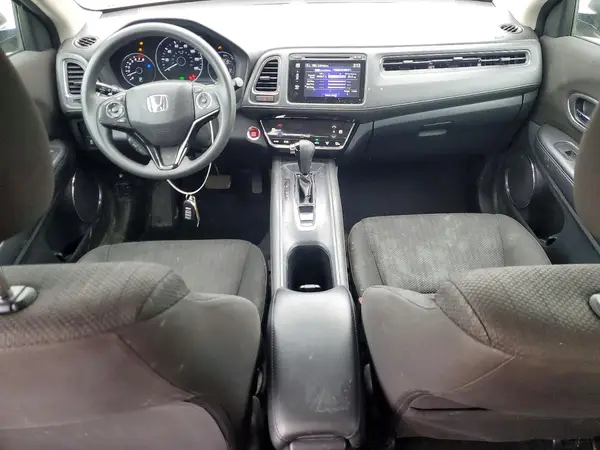 3CZRU6H57JM701027 2018 HONDA HR-V - Image 8
