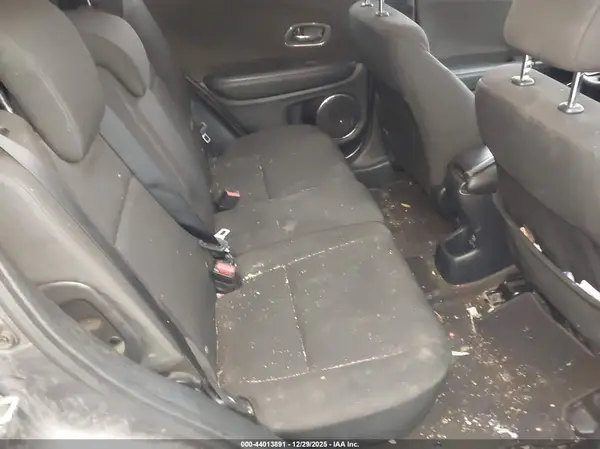 3CZRU6H57JM701772 2018 HONDA HR-V - Image 8