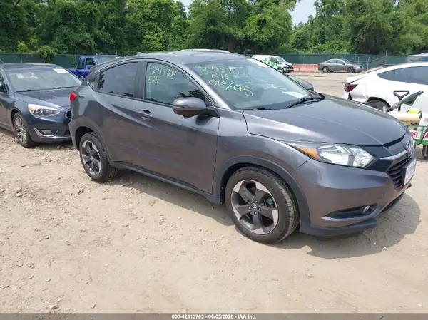3CZRU6H57JM705174 2018 HONDA HR-V - Image 1