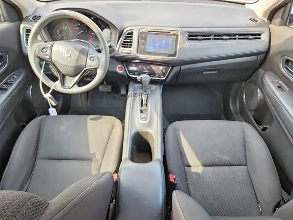 3CZRU6H57JM705286 2018 HONDA HR-V - Image 8