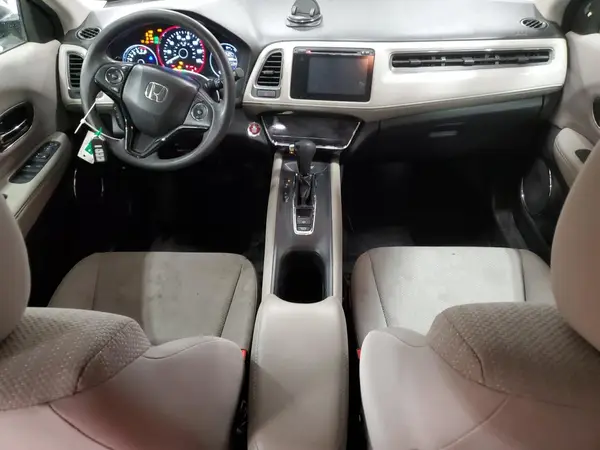 3CZRU6H57JM706227 2018 HONDA HR-V - Image 8