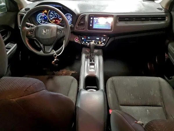 3CZRU6H57JM710164 2018 HONDA HR-V - Image 8