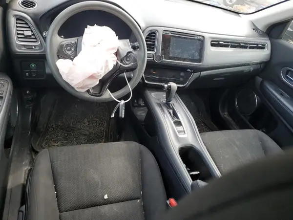 3CZRU6H57JM711587 2018 HONDA HR-V - Image 8