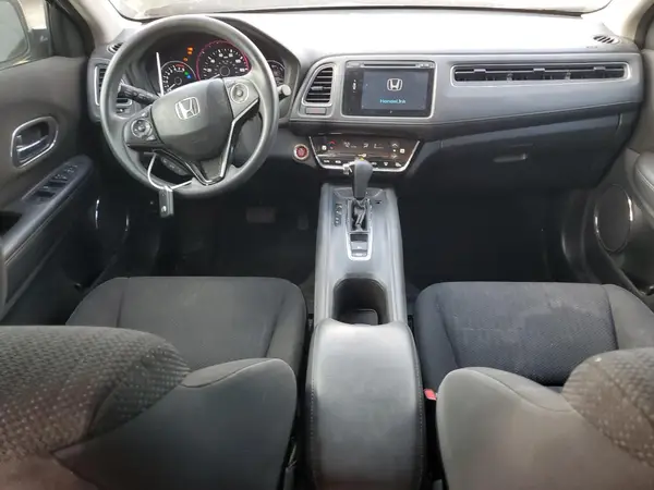 3CZRU6H57JM715753 2018 HONDA HR-V - Image 8