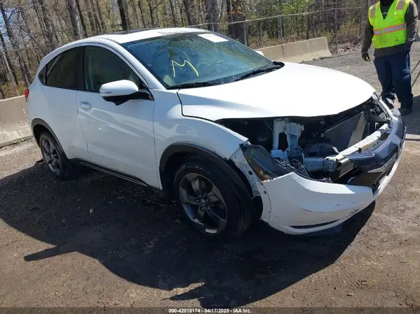 3CZRU6H57JM721780 2018 HONDA HR-V - Image 1