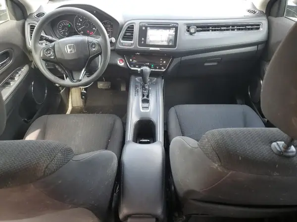3CZRU6H57JM723318 2018 HONDA HR-V - Image 8