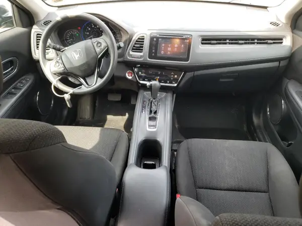 3CZRU6H57JM727269 2018 HONDA HR-V - Image 8