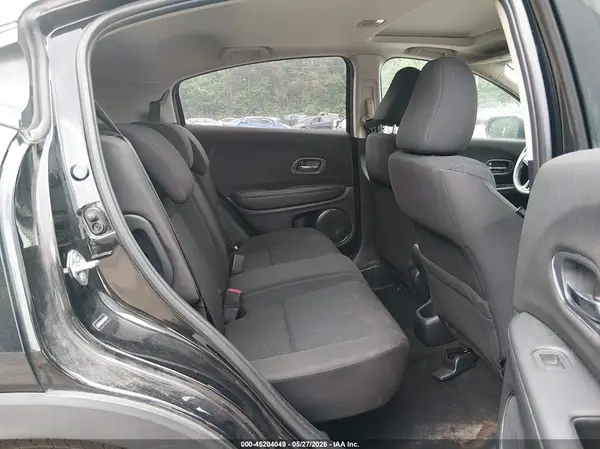 3CZRU6H57JM728048 2018 HONDA HR-V - Image 8
