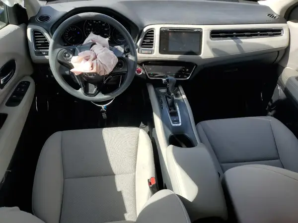 3CZRU6H57JM730771 2018 HONDA HR-V - Image 8