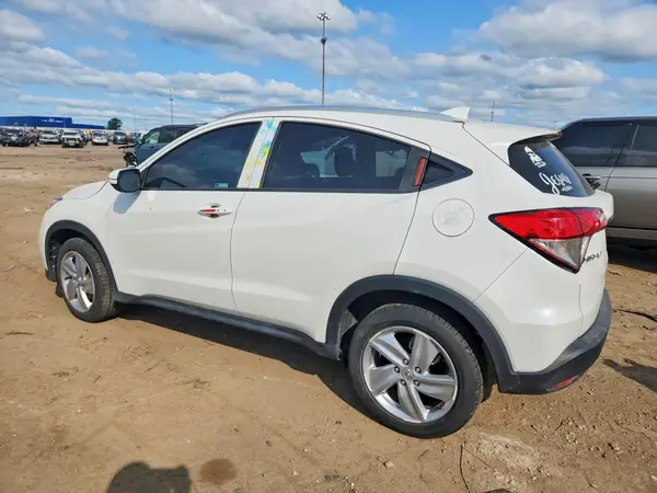3CZRU6H57KM707945 2019 HONDA HR-V - Image 2