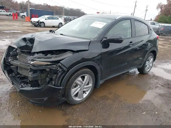 3CZRU6H57KM711090 2019 HONDA HR-V - Image 2