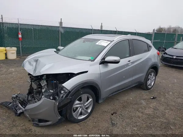 3CZRU6H57KM719965 2019 HONDA HR-V - Image 2