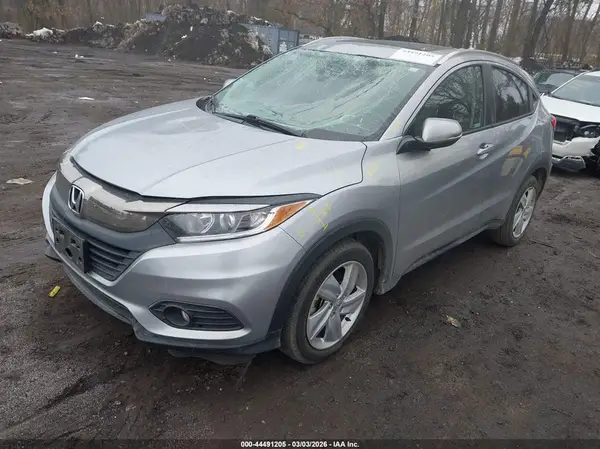 3CZRU6H57KM721635 2019 HONDA HR-V - Image 2