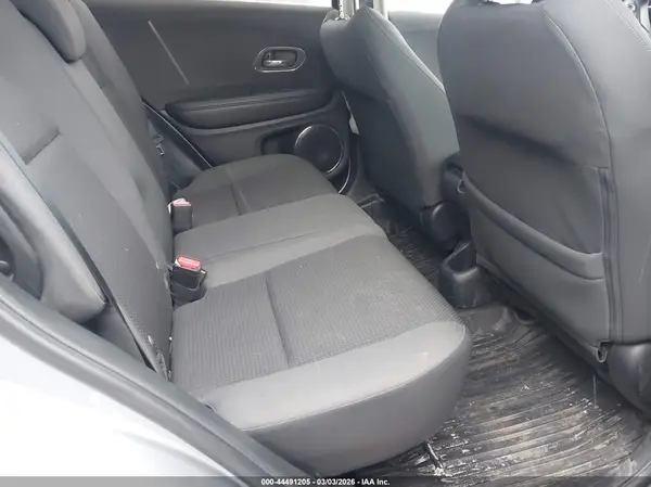 3CZRU6H57KM721635 2019 HONDA HR-V - Image 8