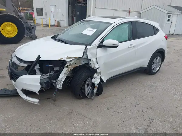 3CZRU6H57KM721845 2019 HONDA HR-V - Image 2