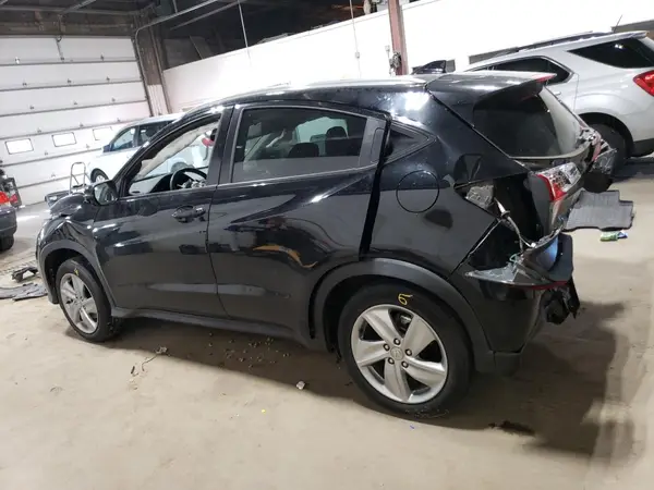 3CZRU6H57KM726897 2019 HONDA HR-V - Image 2