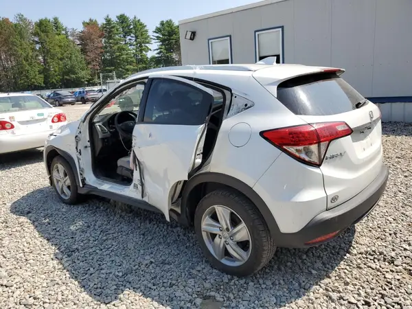 3CZRU6H57KM727564 2019 HONDA HR-V - Image 2