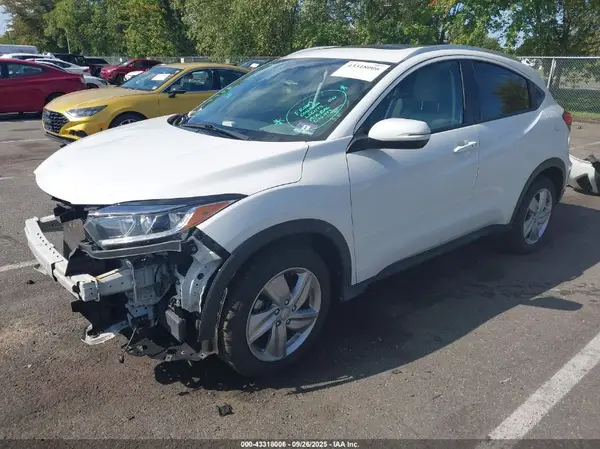 3CZRU6H57KM737110 2019 HONDA HR-V - Image 2