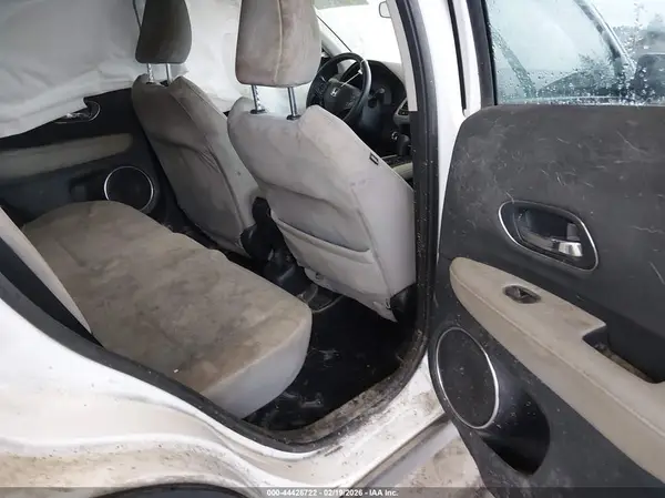 3CZRU6H57MM706524 2021 HONDA HR-V - Image 8