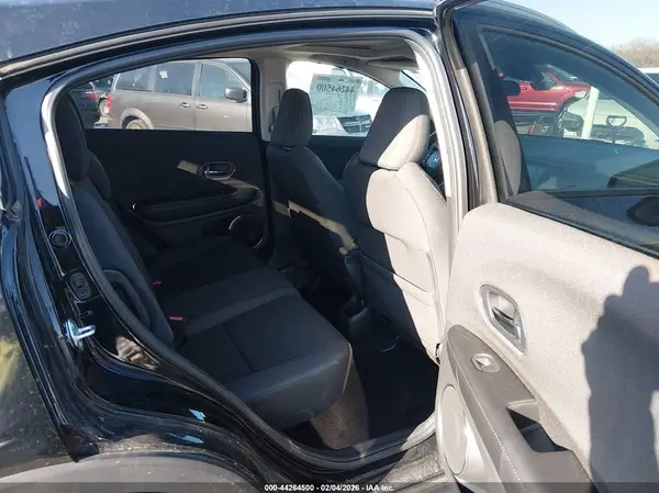 3CZRU6H57MM731147 2021 HONDA HR-V - Image 8