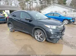 3CZRU6H57MM735182 2021 HONDA HR-V