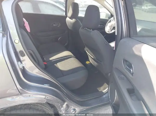 3CZRU6H57NM715595 2022 HONDA HR-V - Image 8
