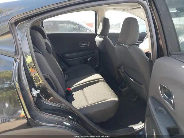 3CZRU6H57NM725401 2022 HONDA HR-V - Image 8