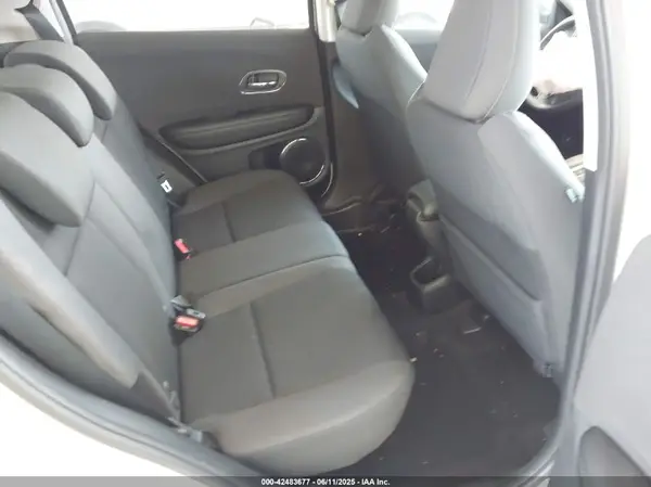3CZRU6H57NM730324 2022 HONDA HR-V - Image 8