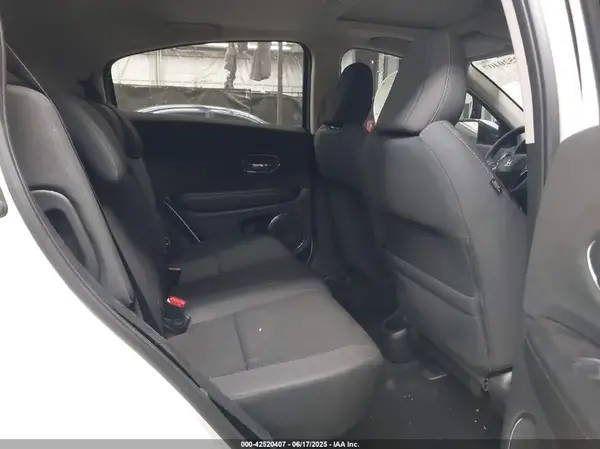 3CZRU6H57NM730372 2022 HONDA HR-V - Image 8