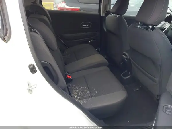 3CZRU6H57NM744028 2022 HONDA HR-V - Image 8