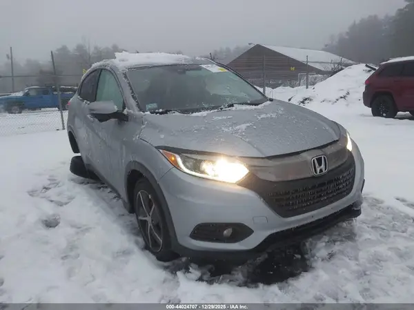 3CZRU6H57NM745857 2022 HONDA HR-V - Image 1