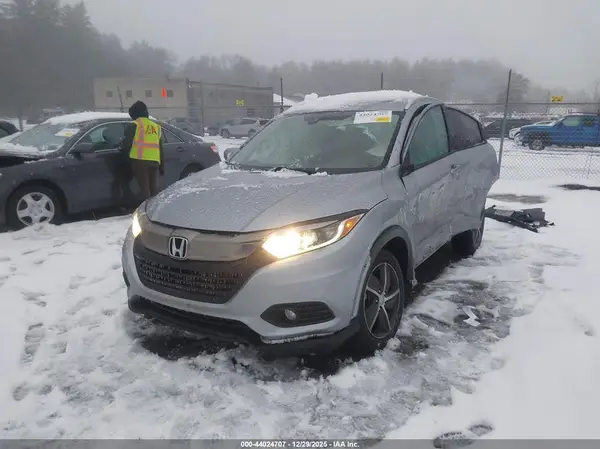 3CZRU6H57NM745857 2022 HONDA HR-V - Image 2