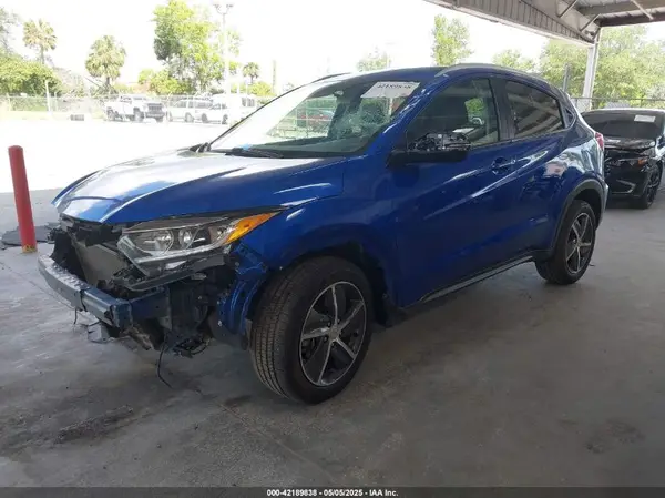 3CZRU6H57NM757670 2022 HONDA HR-V - Image 2