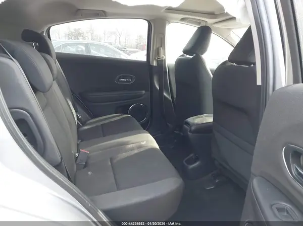 3CZRU6H57NM765445 2022 HONDA HR-V - Image 8