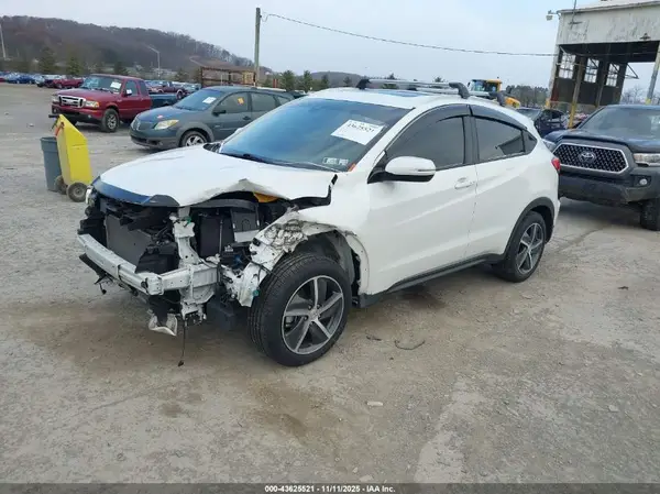3CZRU6H57NM765574 2022 HONDA HR-V - Image 2