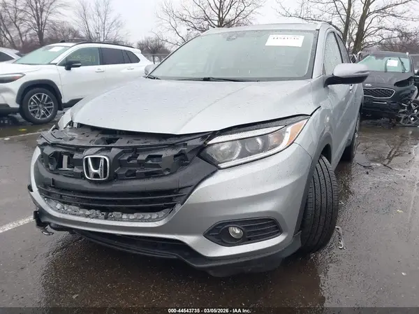 3CZRU6H57NM768751 2022 HONDA HR-V - Image 2