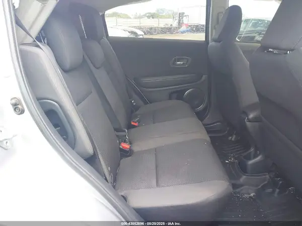 3CZRU6H57NM773268 2022 HONDA HR-V - Image 8