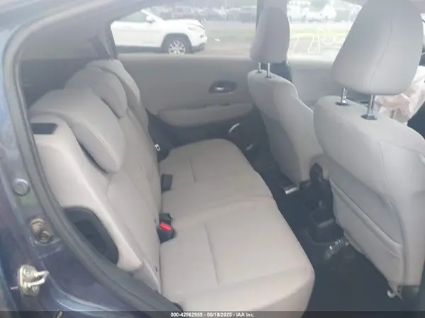 3CZRU6H58GM712546 2016 HONDA HR-V - Image 8
