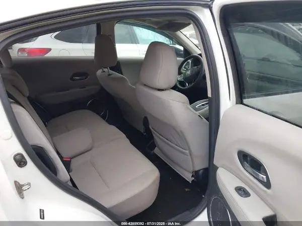 3CZRU6H58GM717312 2016 HONDA HR-V - Image 8