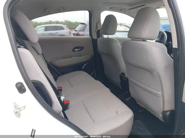 3CZRU6H58GM717424 2016 HONDA HR-V - Image 8