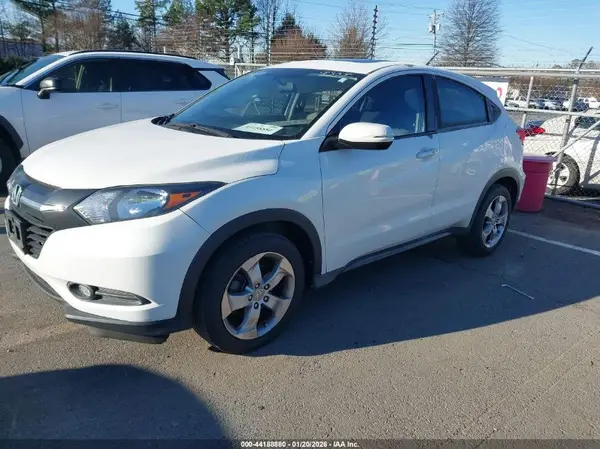 3CZRU6H58GM719335 2016 HONDA HR-V - Image 2