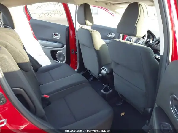 3CZRU6H58GM733607 2016 HONDA HR-V - Image 8