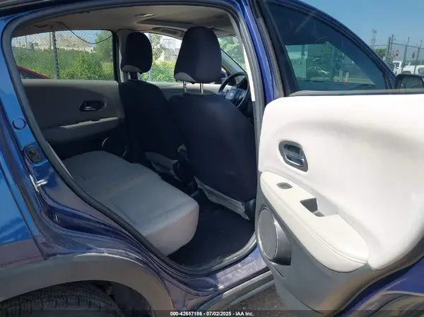 3CZRU6H58GM742467 2016 HONDA HR-V - Image 8