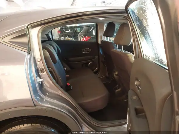 3CZRU6H58GM768437 2016 HONDA HR-V - Image 8