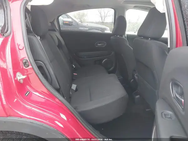 3CZRU6H58HG705371 2017 HONDA HR-V - Image 8
