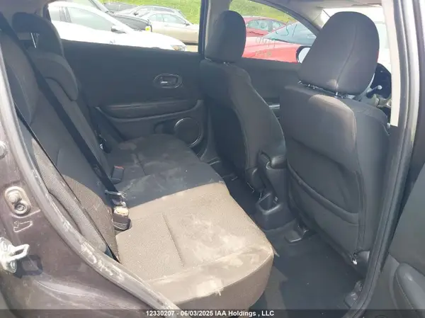 3CZRU6H58HM107041 2017 HONDA HR-V - Image 8