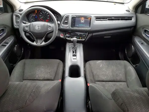 3CZRU6H58HM700902 2017 HONDA HR-V - Image 8