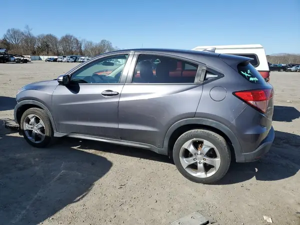 3CZRU6H58HM703282 2017 HONDA HR-V - Image 2