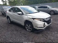 3CZRU6H58HM708143 2017 HONDA HR-V
